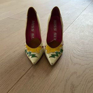 Miss Sixty summer pumps